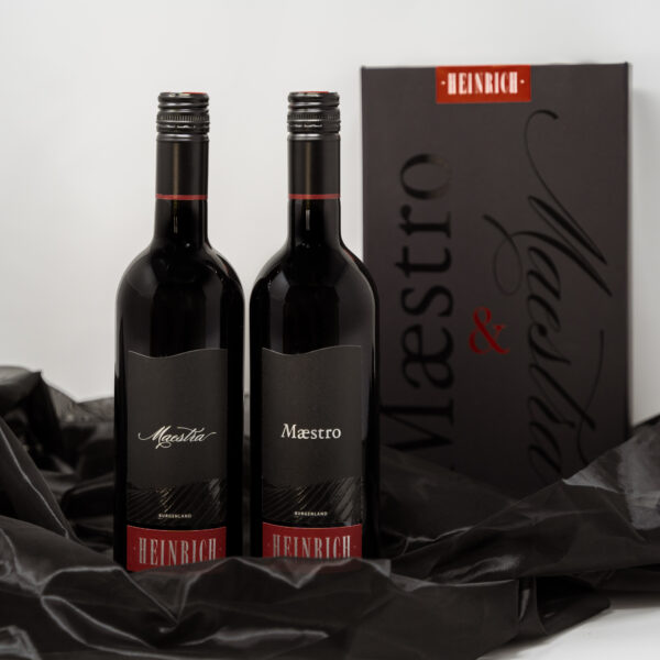 2 x Maestra & 1 x Maestro
